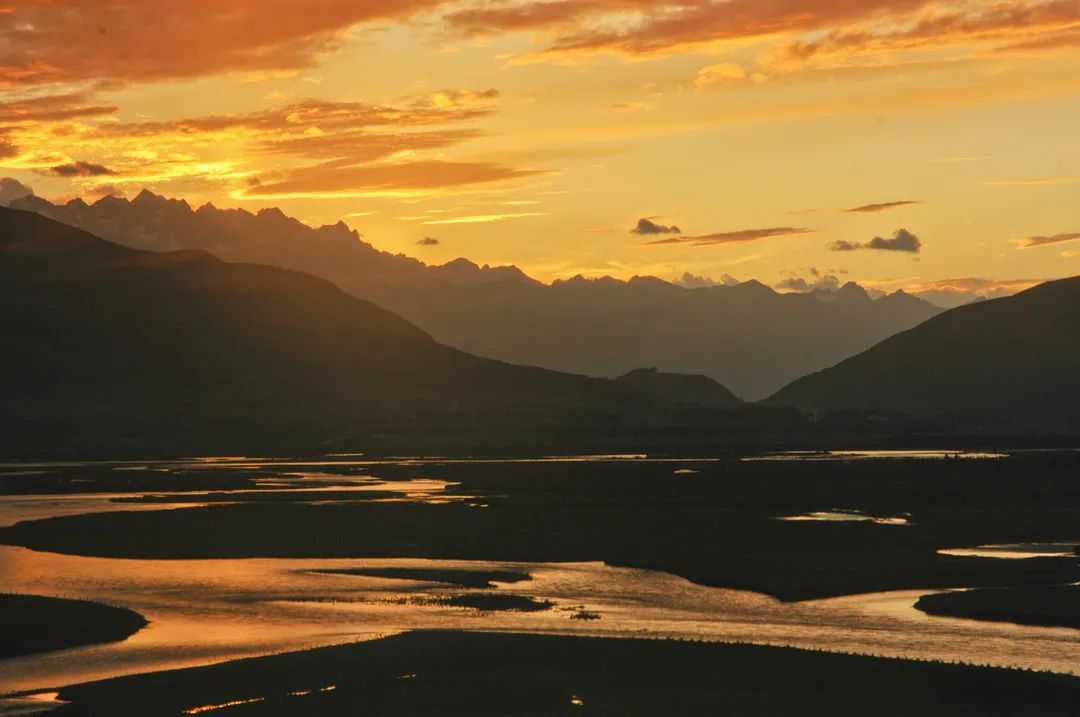 川藏旅行带你看甘孜 (甘孜一网打尽川藏最精华的旅行地)