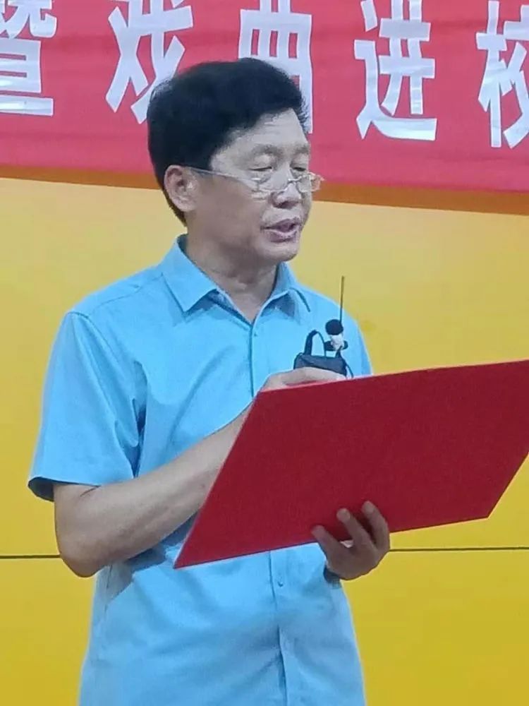 县三高举行“戏曲进校园”活动