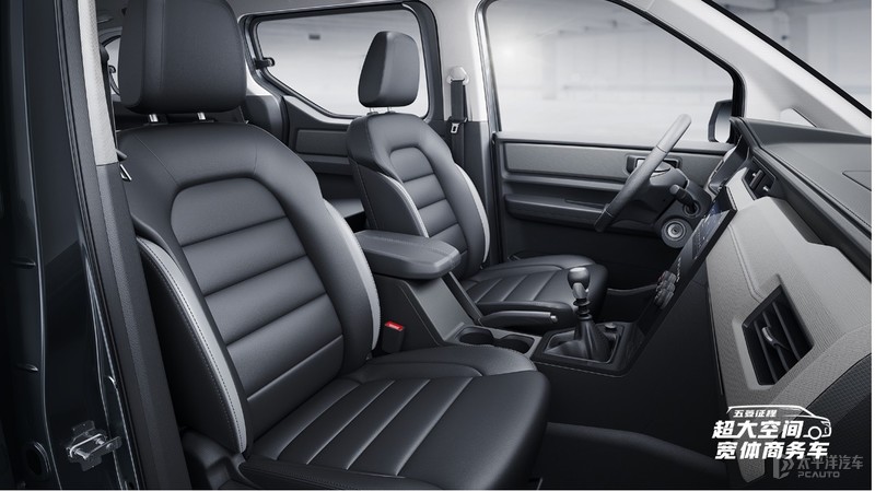 新款起亚嘉华实车曝光,2022丰田皇冠陆放豪华版图片