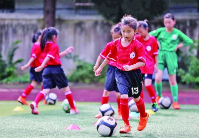 课后校外服务,课后服务与家长下班时间衔接