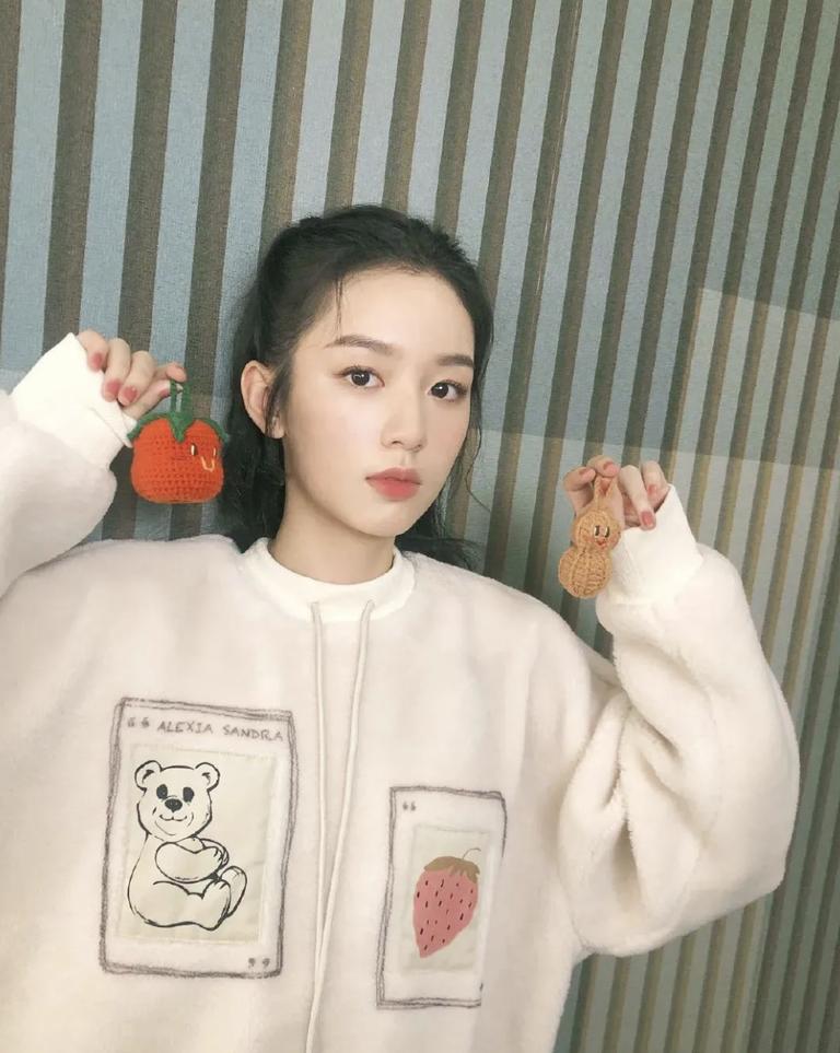 李宁时装周卫衣明星同款,网红爆款加绒卫衣明星同款