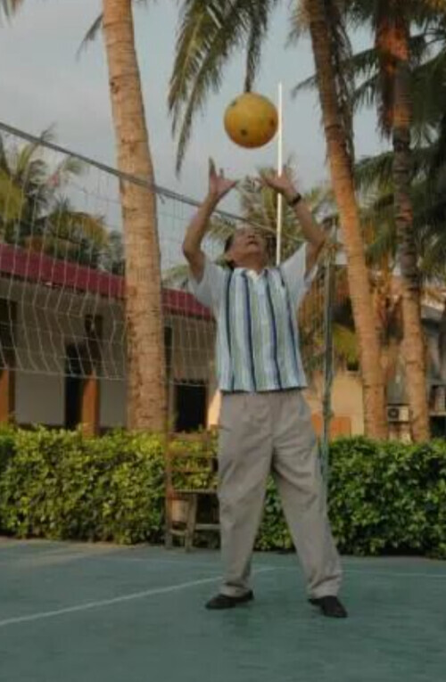 身高1米49却入选国足吊打日本，实现九连胜……这些泰斗都是被耽误的运动健将