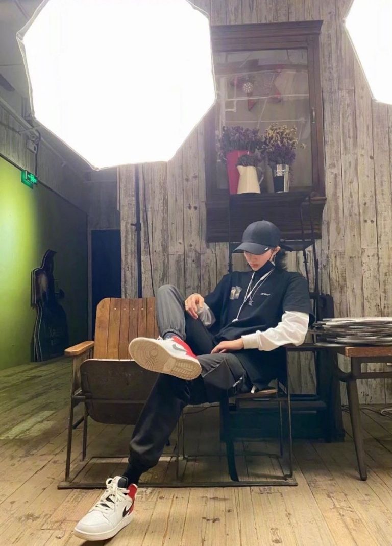 运动员都这么会选腕表了吗,中国运动员穿什么品牌衣服