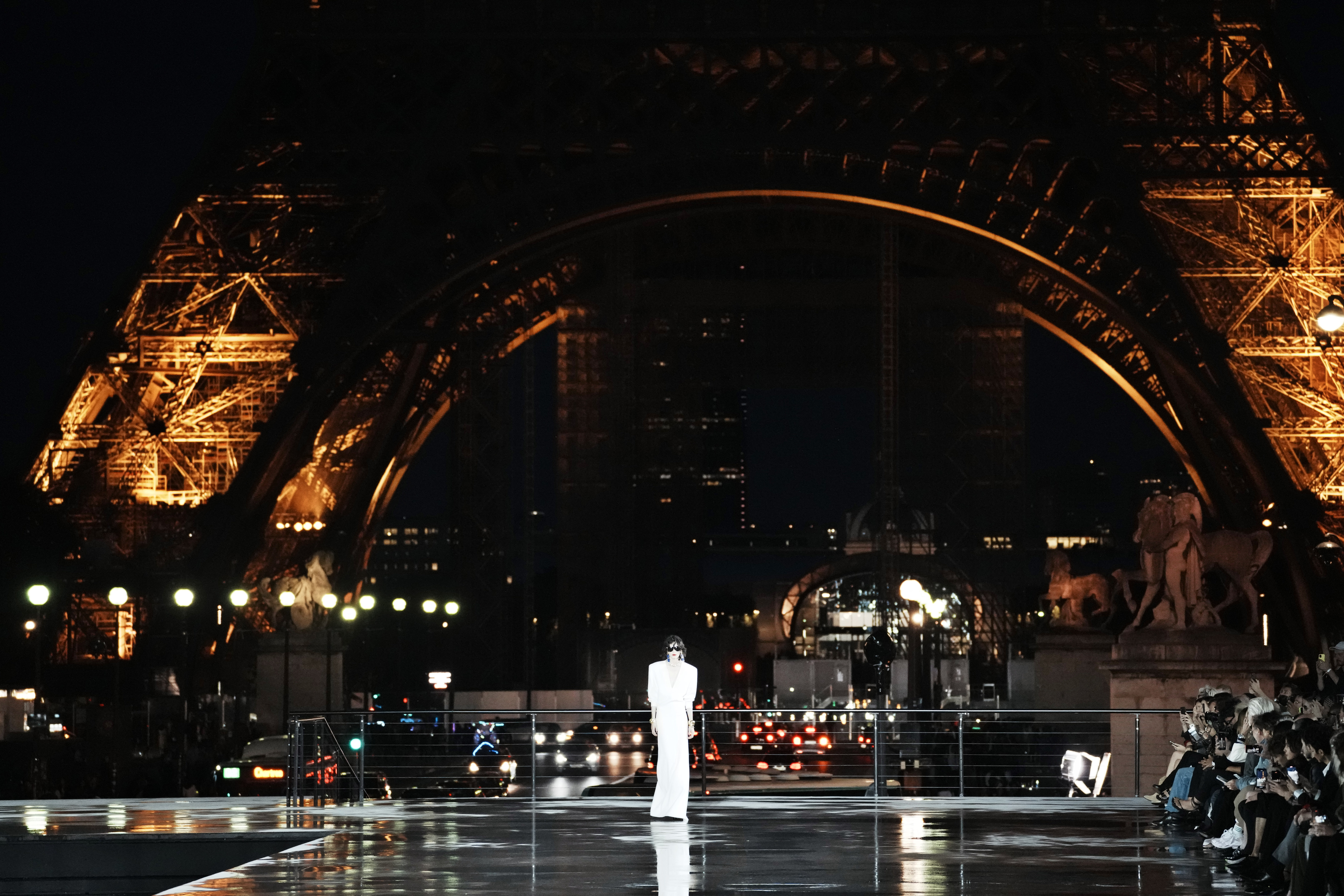 巴黎时装周圣罗兰,巴黎时装周圣罗兰2015