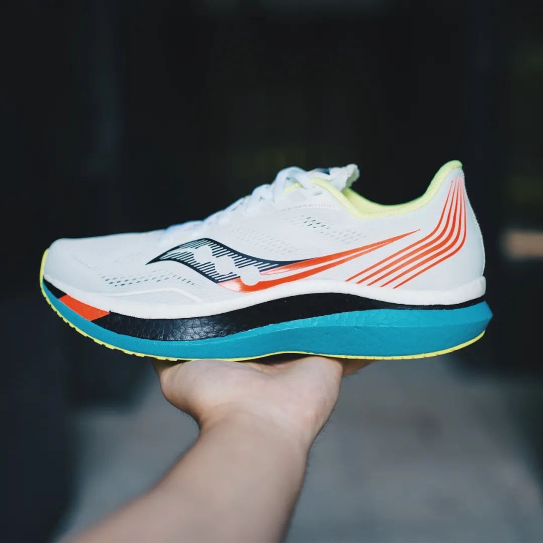 newbalance碳板跑鞋,碳板跑鞋2023