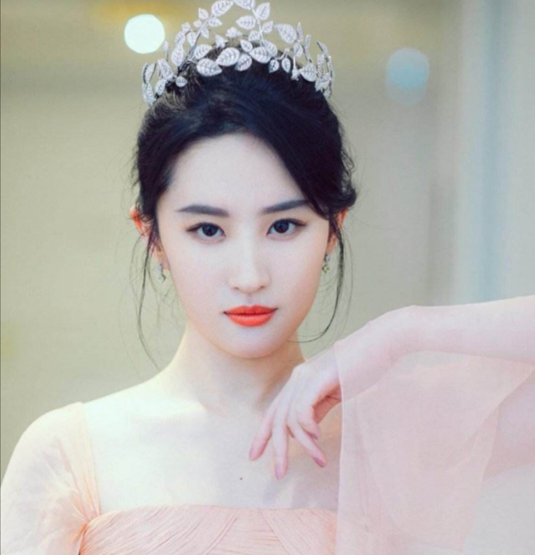 哪种眼型的女生最有福气,眼型最好的女人