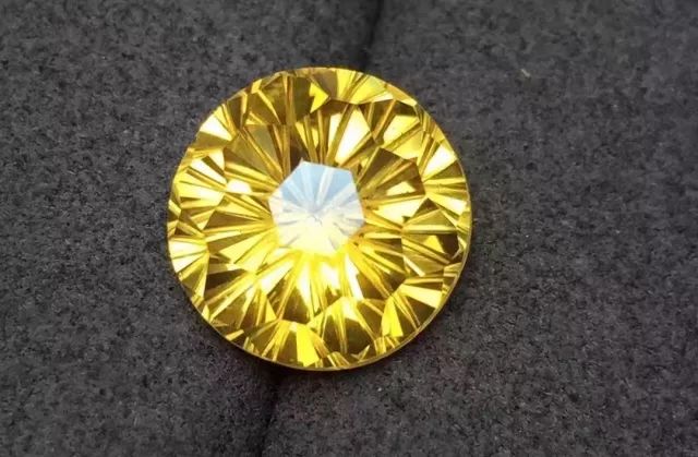 一个托帕石，被“丧心病狂”地砍了1000刀！！光泽却如烟火般闪耀