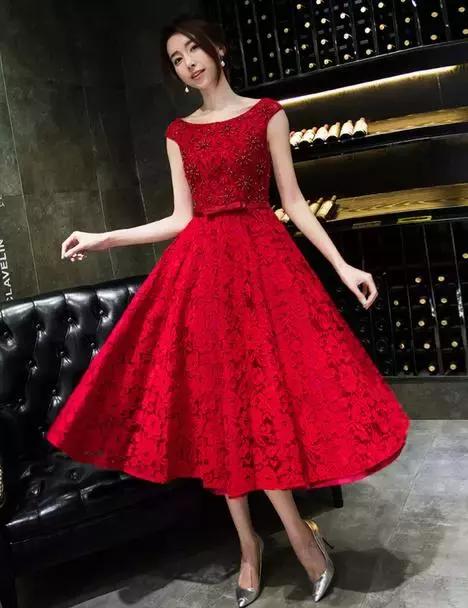 红色婚纱应该怎么搭配,红色礼服男士西装搭配