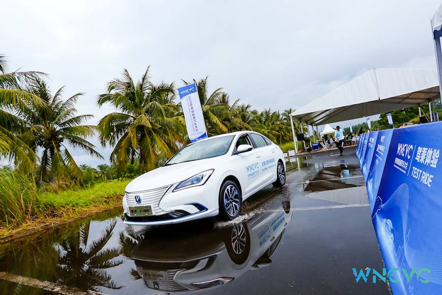 试驾逸动ev460,长安逸动新能源ev460沉浸式体验