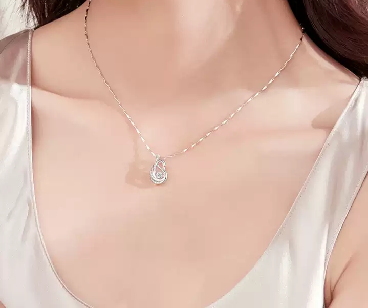 精致项链夏天必备,夏季时尚银项链