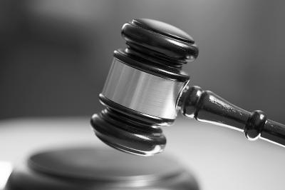 被撞锁骨骨折了一般能赔偿多少,出生宝宝锁骨骨折医院赔偿多少钱