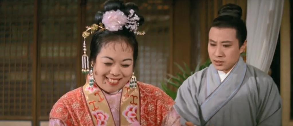 新郎嫌弃新娘长得丑不肯洞房电影,新郎以为新娘很丑不肯揭盖头