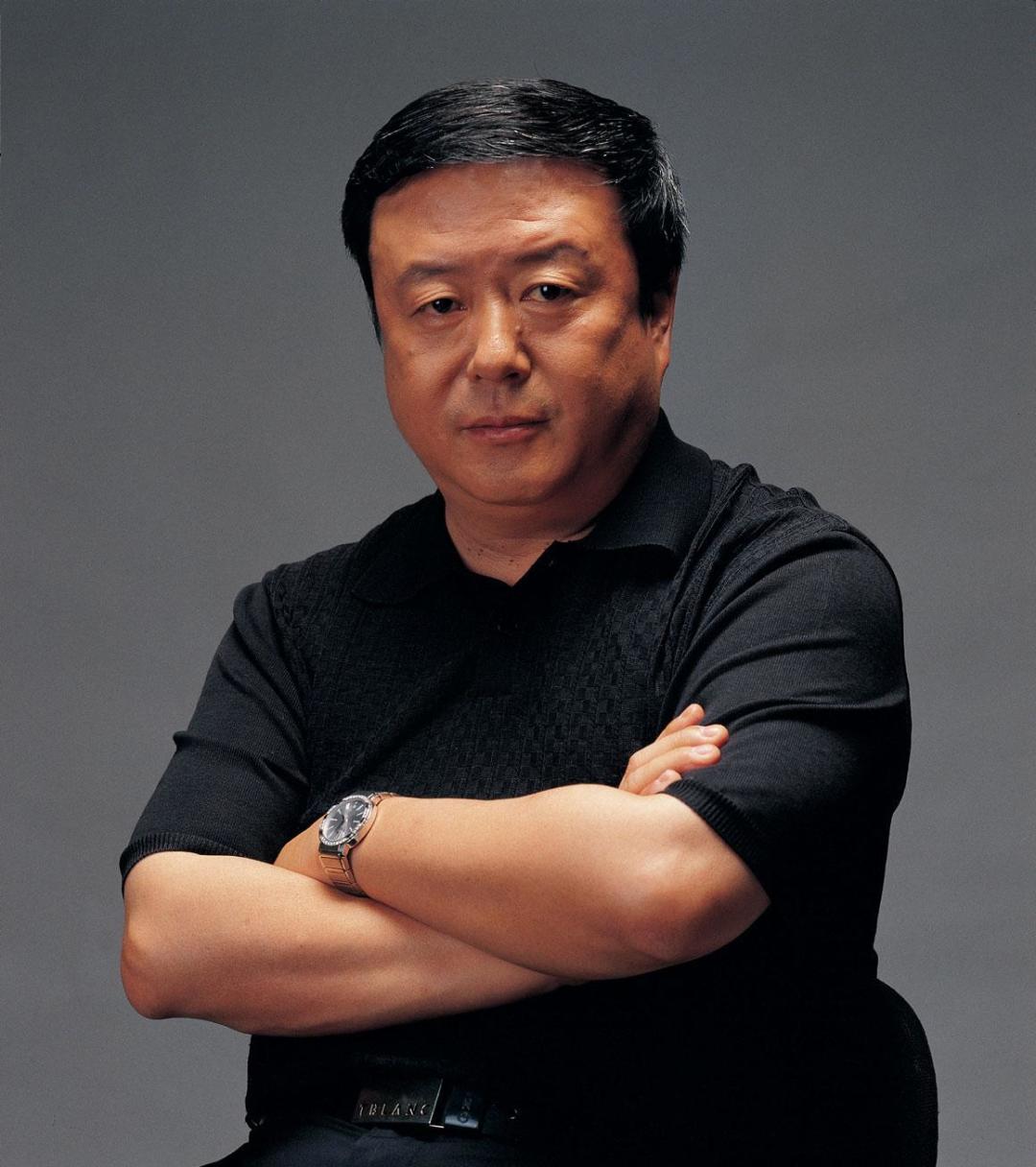 10位嫁给老大叔的女星,嫁给大爷的8位女星