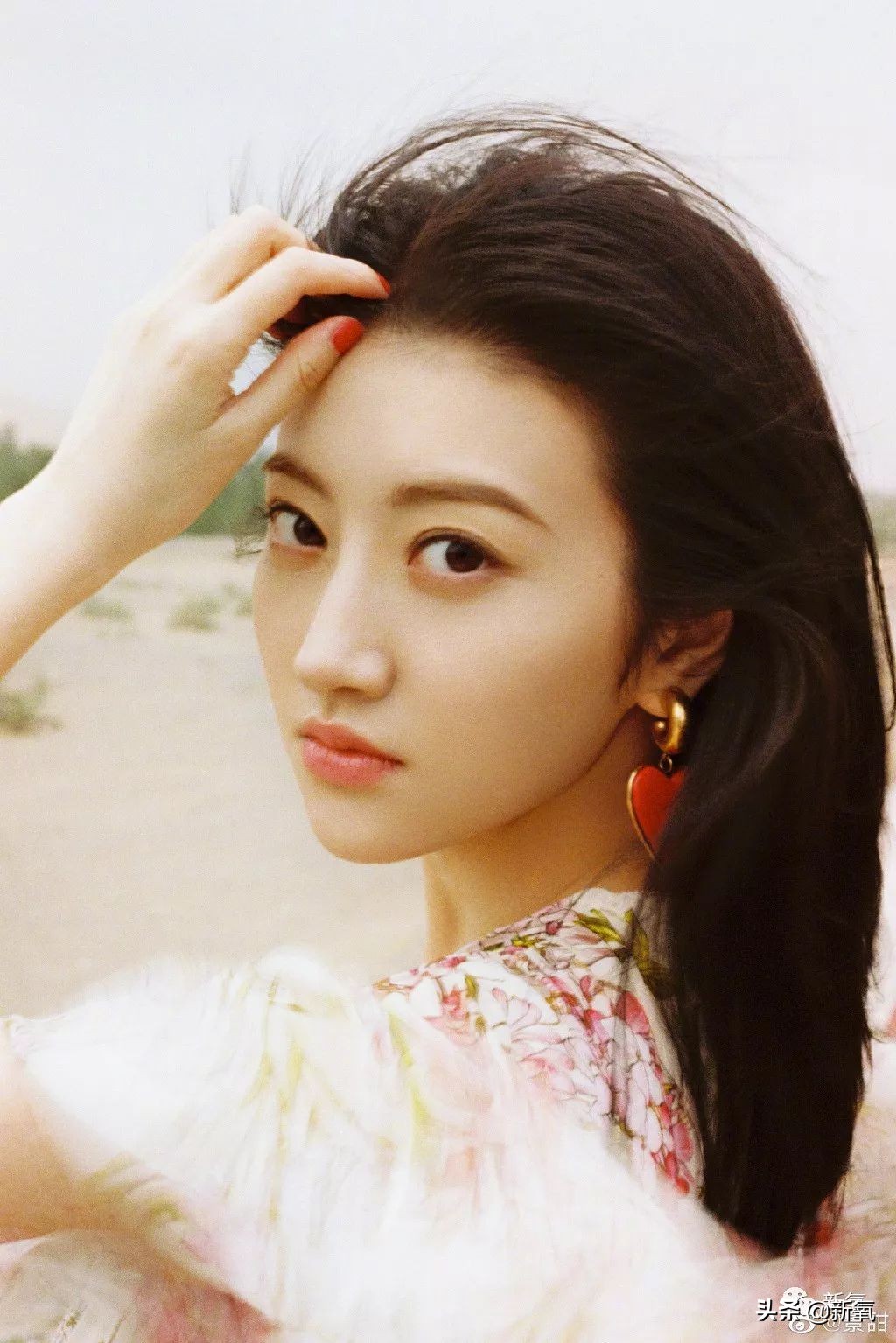 景甜修复后的双眼皮多宽,景甜修复之后的双眼皮是多宽