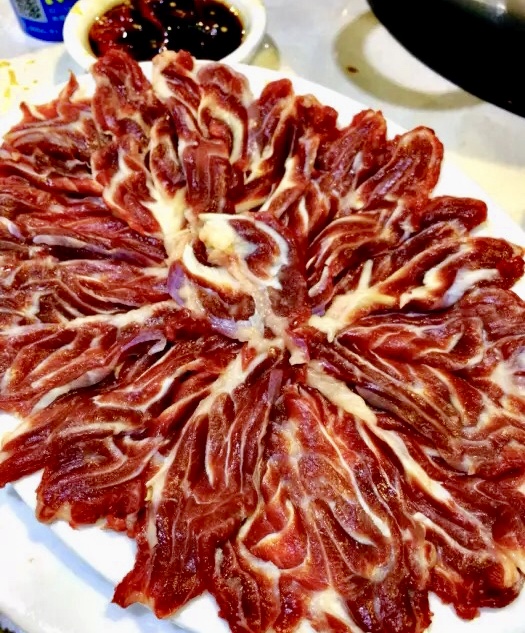 汕头本地人都去哪吃牛肉火锅？新溪镇这家店带你领略地道潮汕牛肉