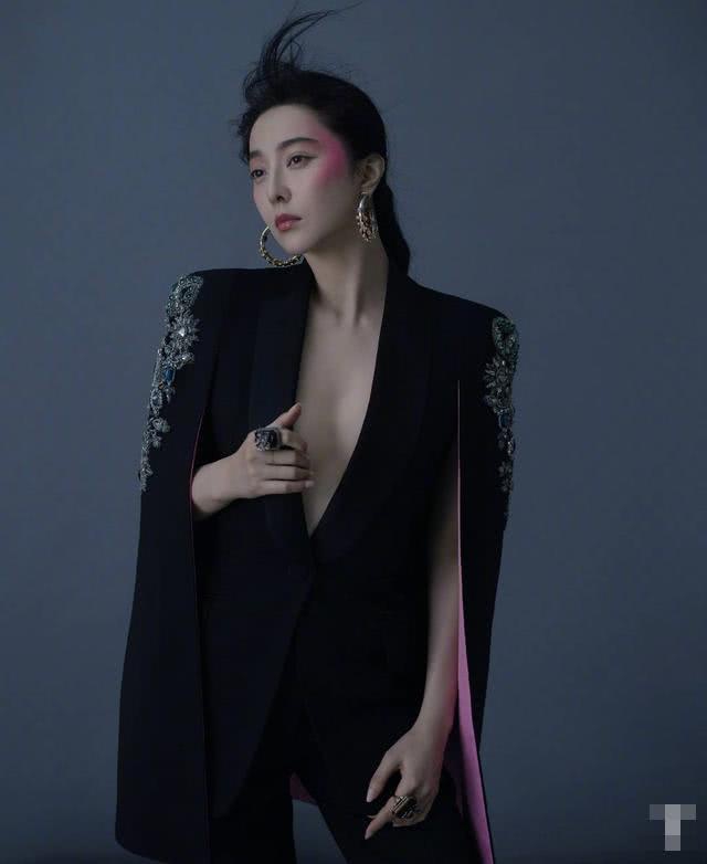 范冰冰高清深v礼服写真,范冰冰深v礼服写真