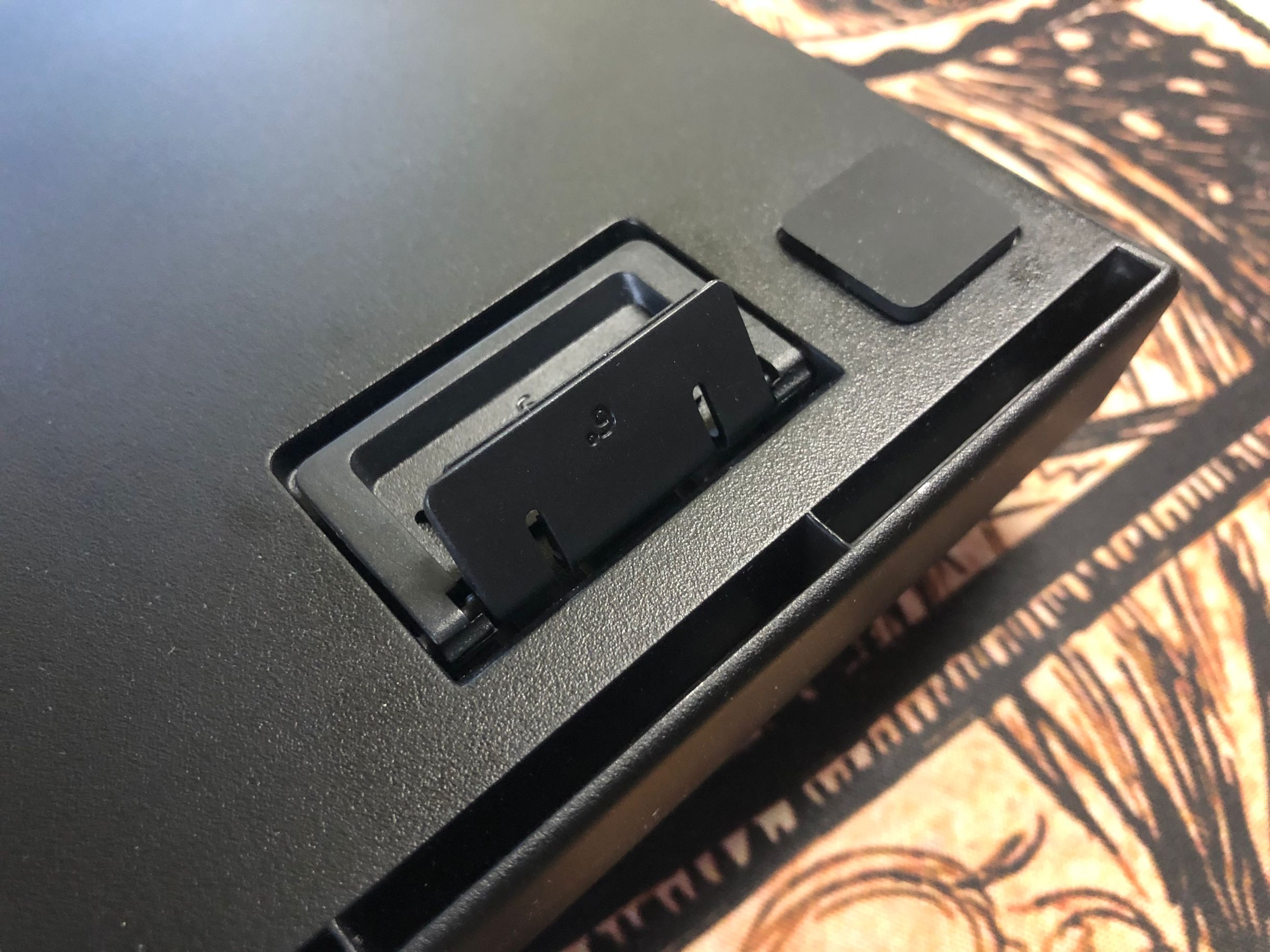 雷蛇黑寡妇v3键盘如何调节灵敏度,雷蛇黑寡妇游戏键盘测评