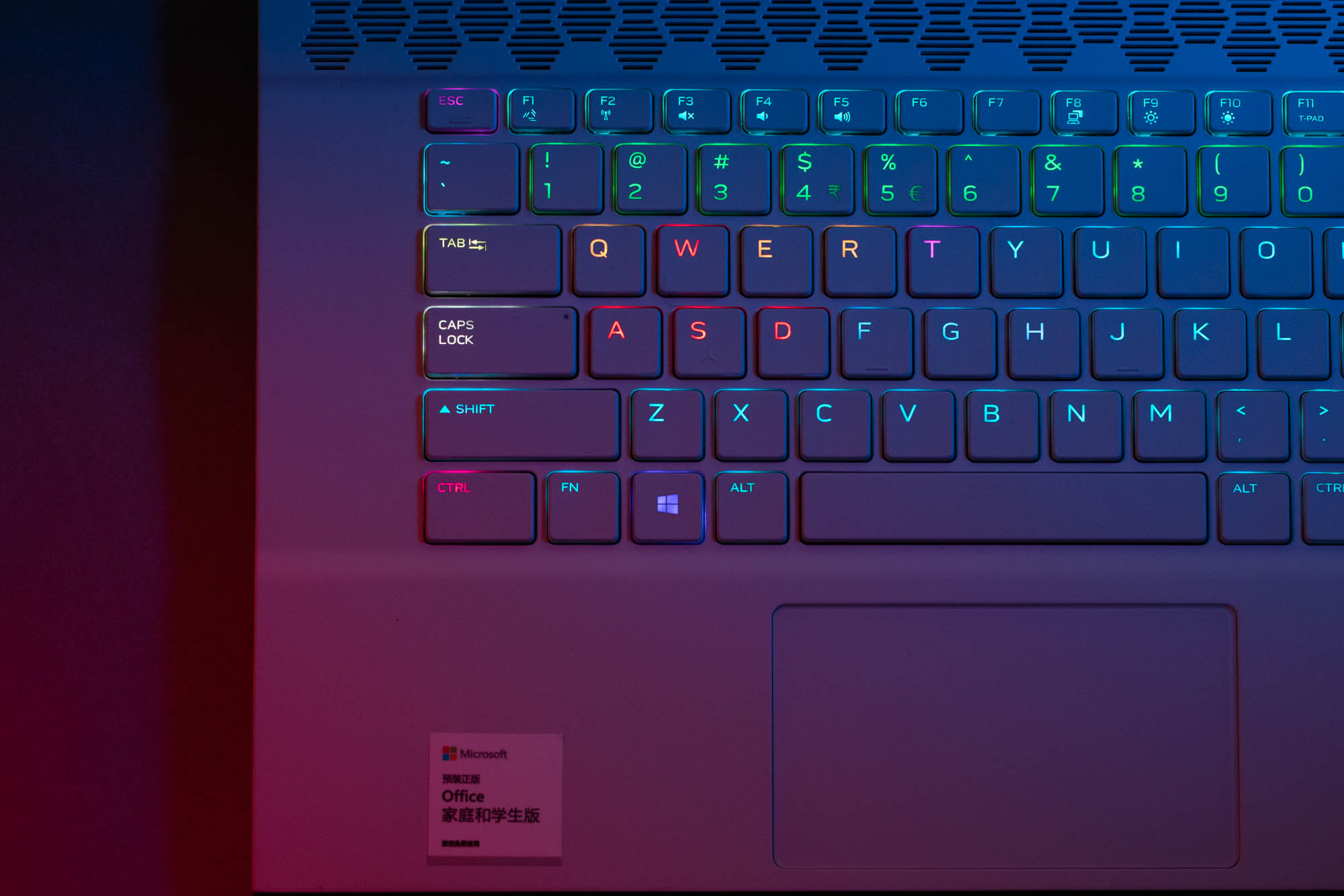 戴尔外星人笔记本17r5深度解析,外星人m15轻薄游戏本笔记本测评