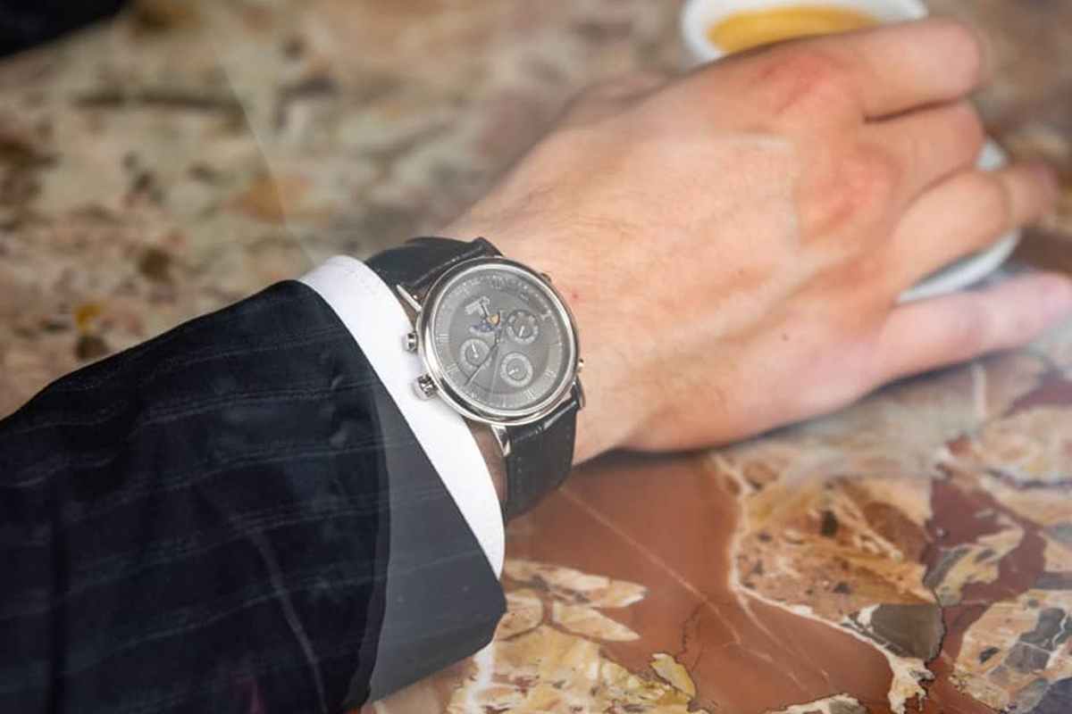戴名表的男人,戴腕表的男人更受女人青睐