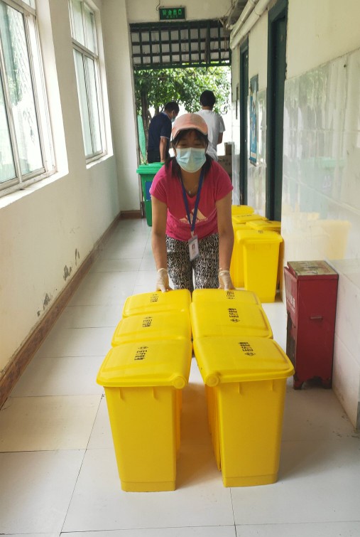 奋战疫情一线的医护们,抗击疫情奋战一线医护