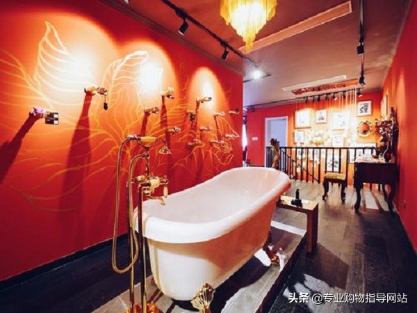 同尺寸方形浴缸和扇形浴缸,如何选择浴缸的尺寸