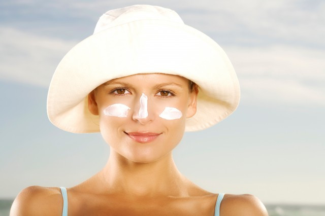 妆前乳和防晒霜的顺序怎么用好看,妆前霜和防晒霜的顺序是一样的吗