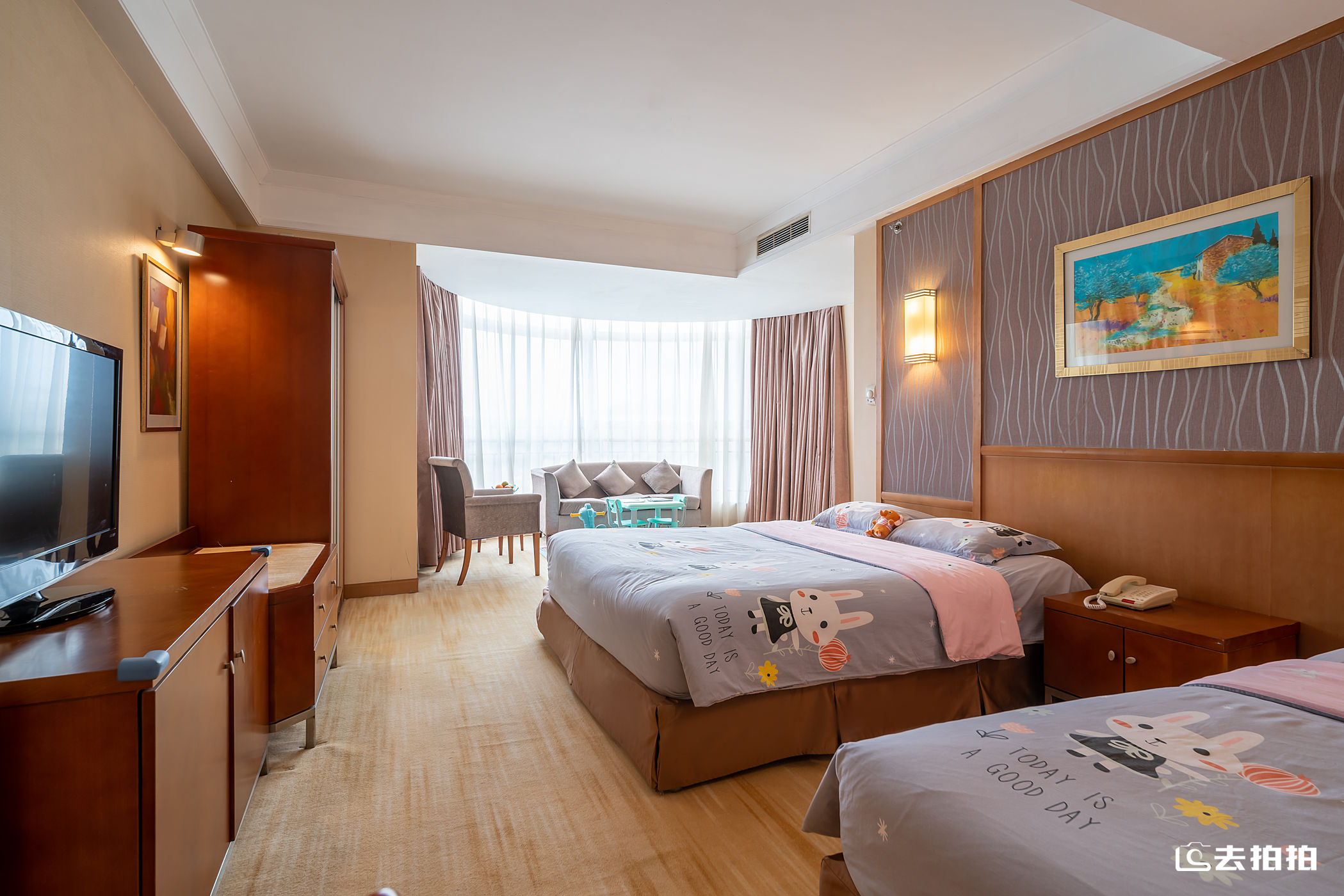 去拍拍蓝海酒店l做一片有温度的“蓝海”