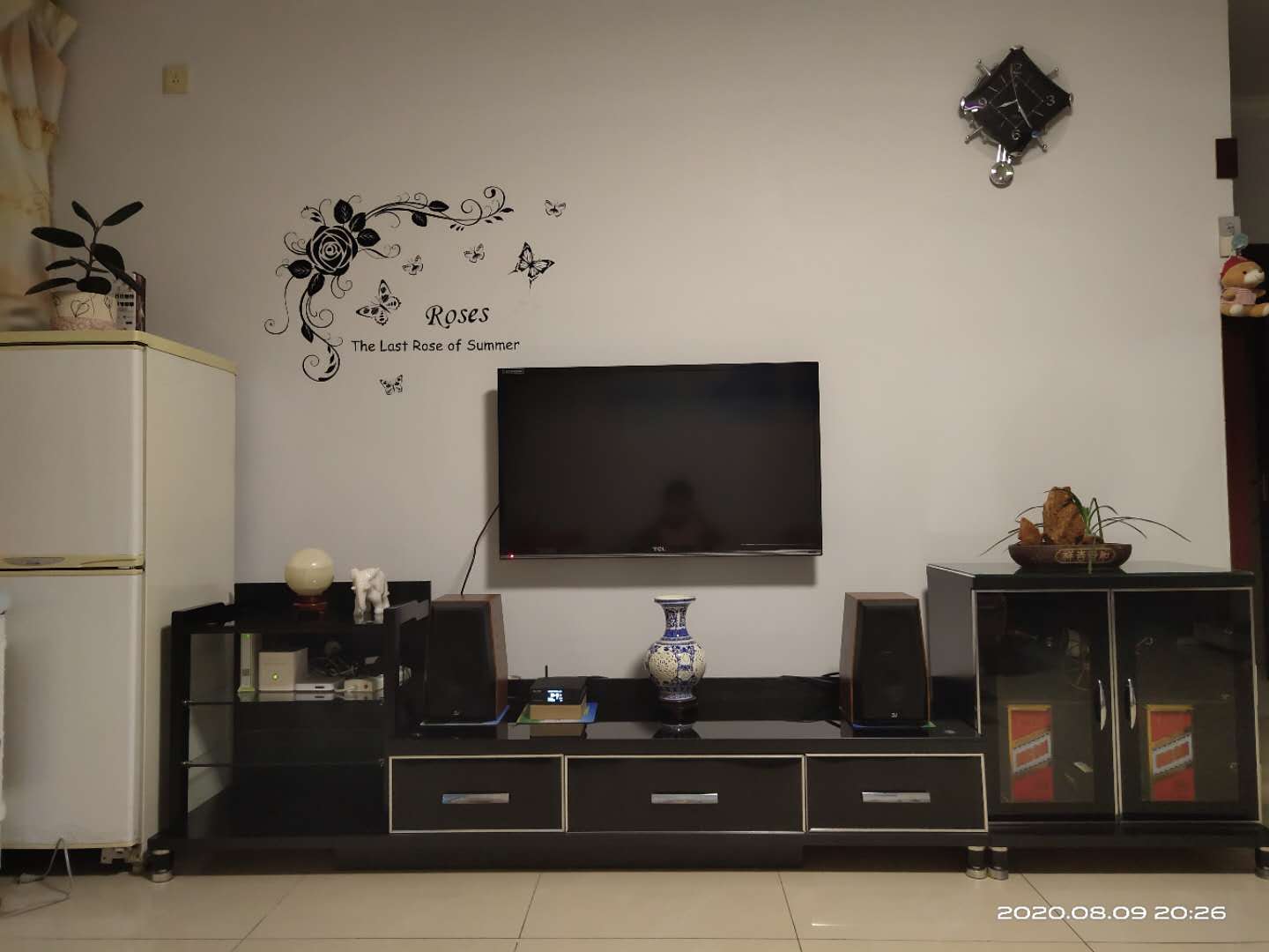 讲述音响器材外部听音要素,200瓦音响声音是多大讲解