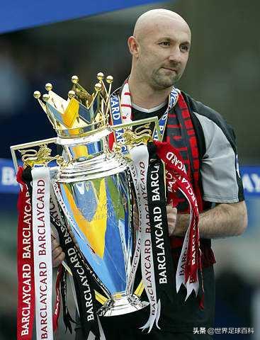 巴斯特黄油手失误视频,黄油手巴特斯是中场的吗