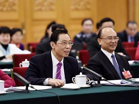 “武汉肺炎”混沌中的光