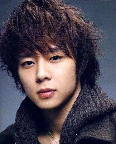 从天团退队后的演艺之路,朴有天承认吸毒原因了吗