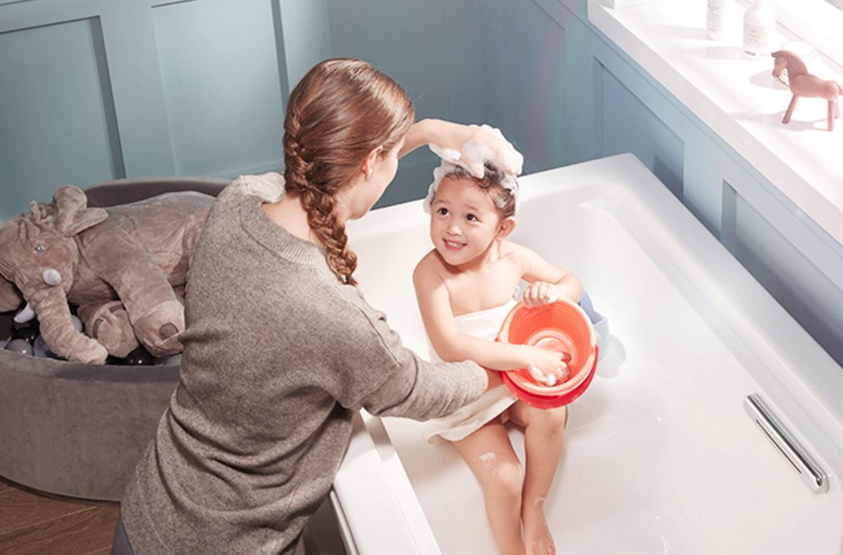 卫浴柜和浴缸哪个好用一些,卫浴选购