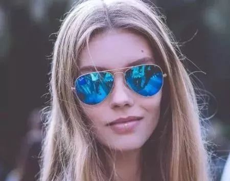 今年超火的gm墨镜,全智贤和范冰冰同框泰国女神