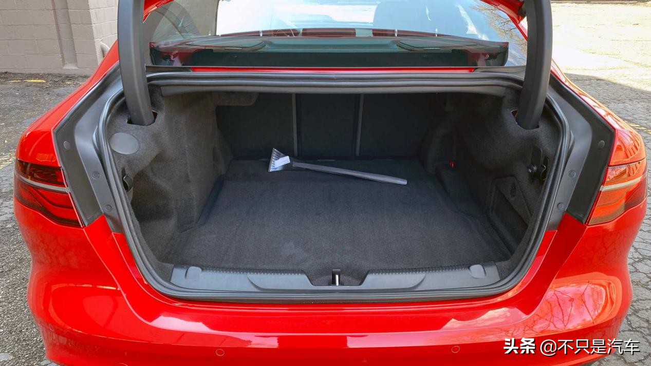 2020款捷豹xe官方图片曝光,最新款捷豹xe测评