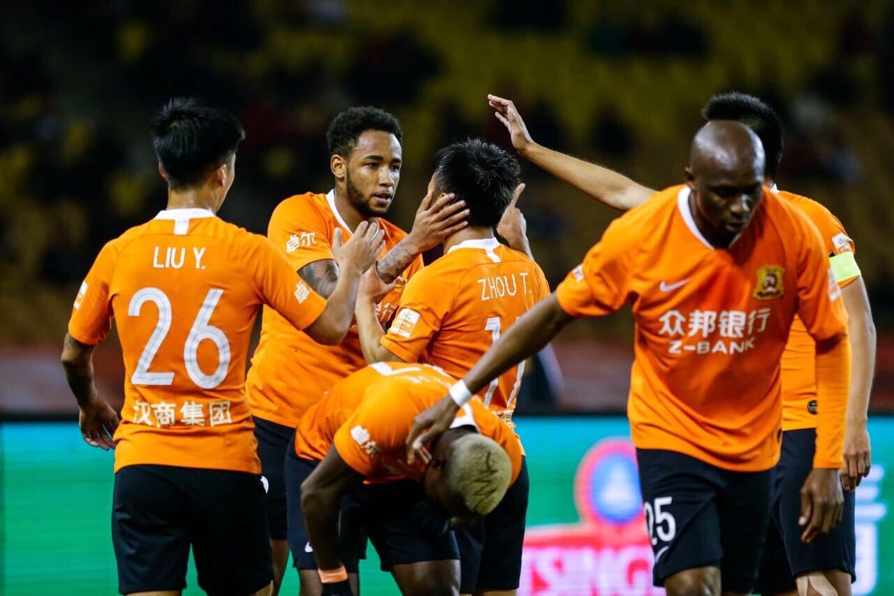 李铁率领华夏冲超,李铁打造申花视频