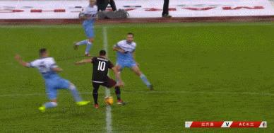 从900万到8000万欧，米林是如何在球场上鹤立鸡群般的存在？