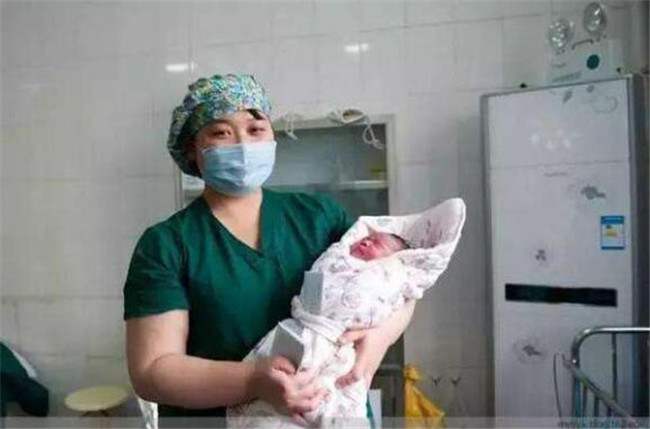 为何剖腹产也要“刮毛”？医生不告诉，妈妈也要知道