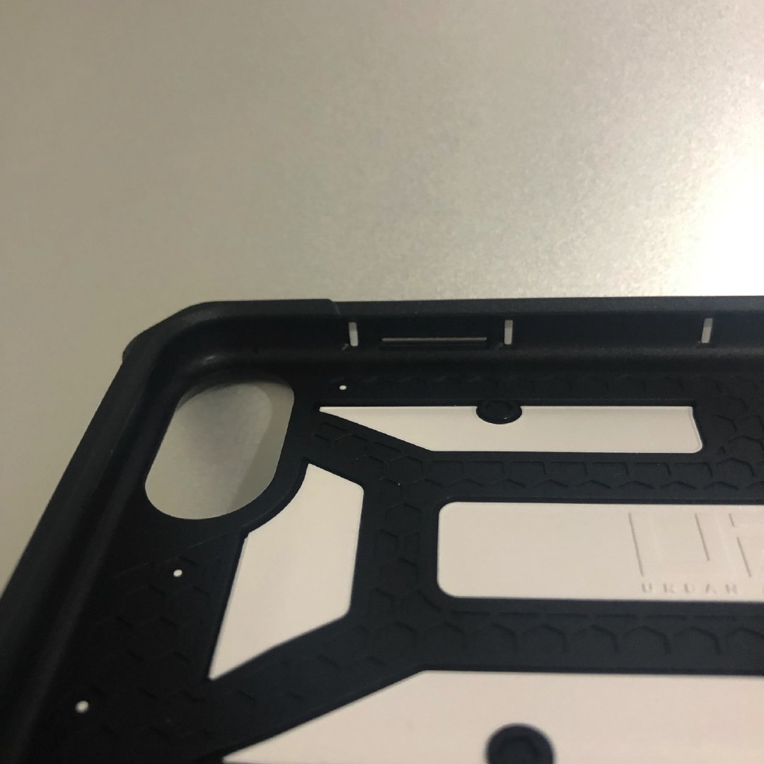 uag探险者银色和钻石系列对比,uag探险者手机壳iphone12