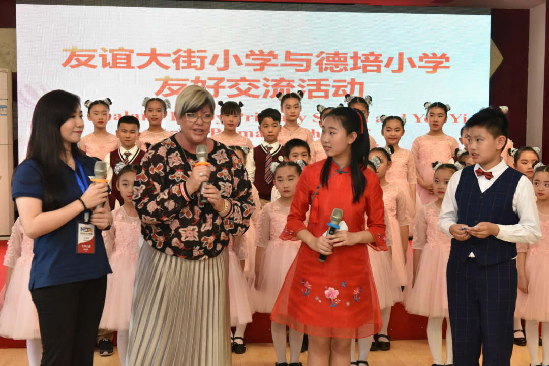 新西兰校长,新西兰小学生校长把游乐场搬来了