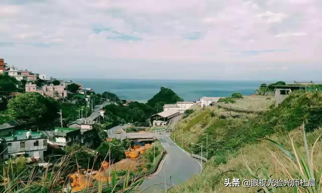 眼睛模糊看不清有重影是怎么回事,眼睛看东西发黄模糊有重影