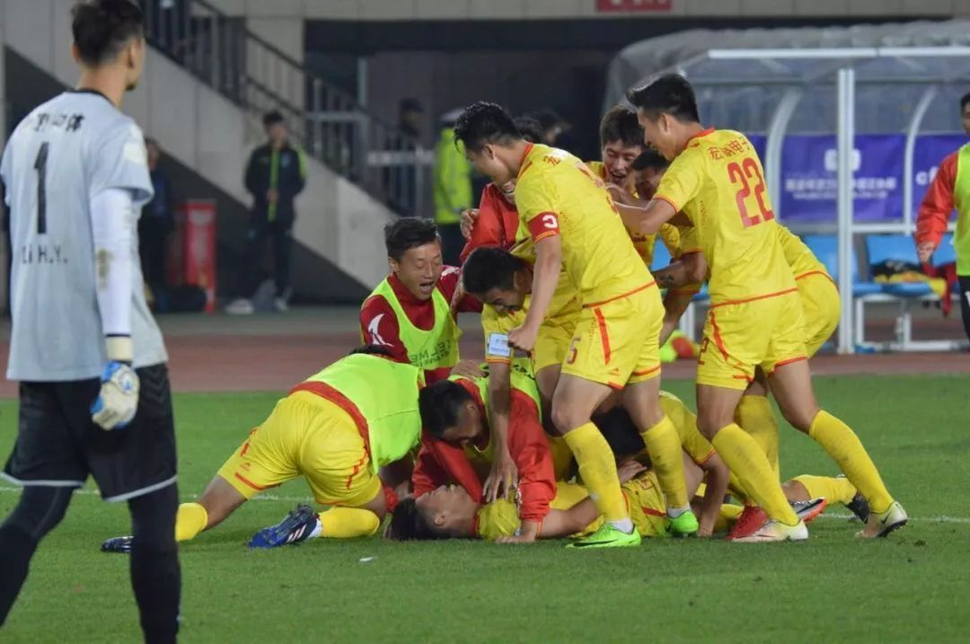 娑呮閲嶇敓澶哄啝,鍥涘窛瓒崇悆姣旇禌2019