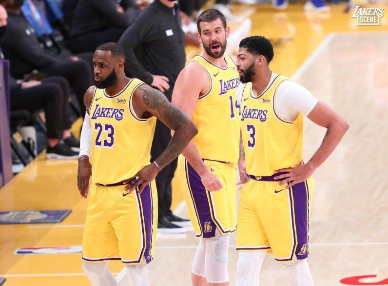 25+8+8，生涯第18个赛季逆生长！感谢你，NBA优质偶像