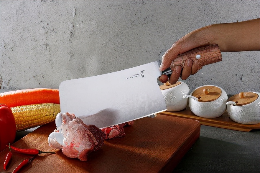 三德刀为什么有槽,主厨刀和三德刀的区别用途