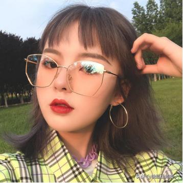 戴眼镜总被吐槽像“憨憨”?先别生气,可能是你就没挑对眼镜