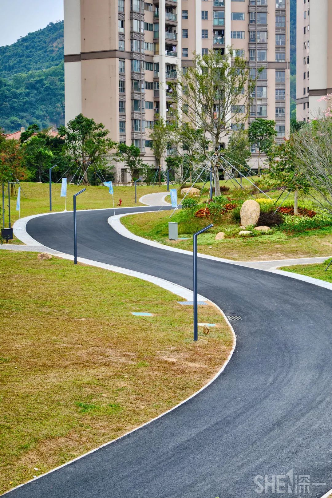 深圳5号地铁线附近的公园,地铁直达的深圳商圈