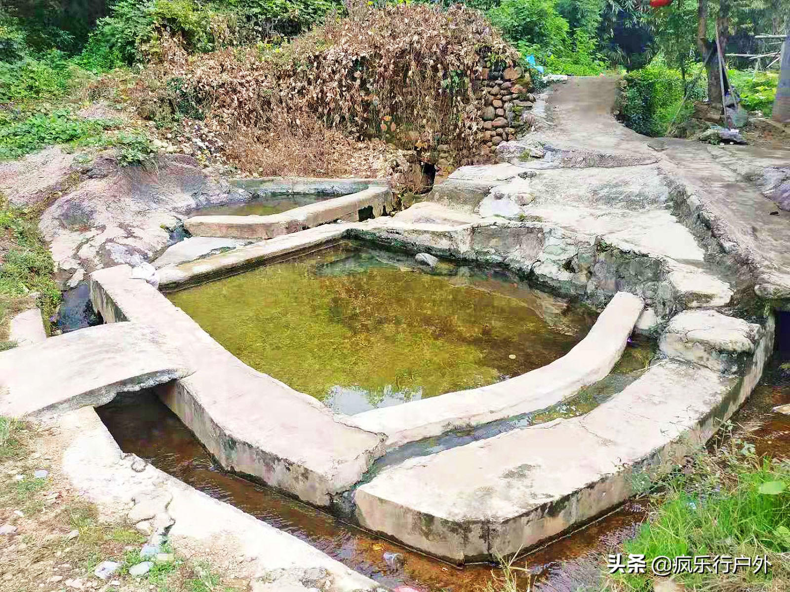 广东废弃的溶洞野温泉,野温泉广东