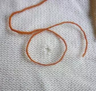 织品刮了、破了怎么办？学会这一招，跟破损衣物说拜拜~