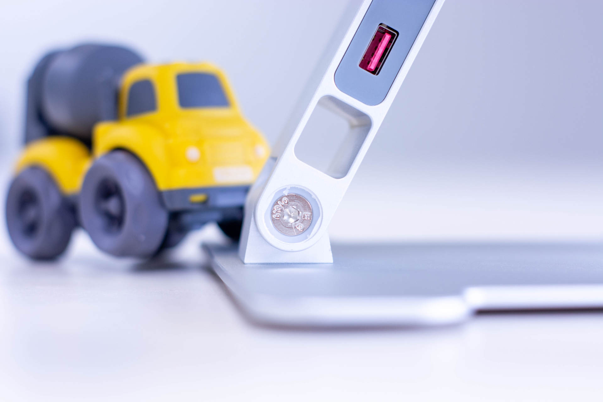 无级调节笔记本支架,笔记本高度调节支架测评