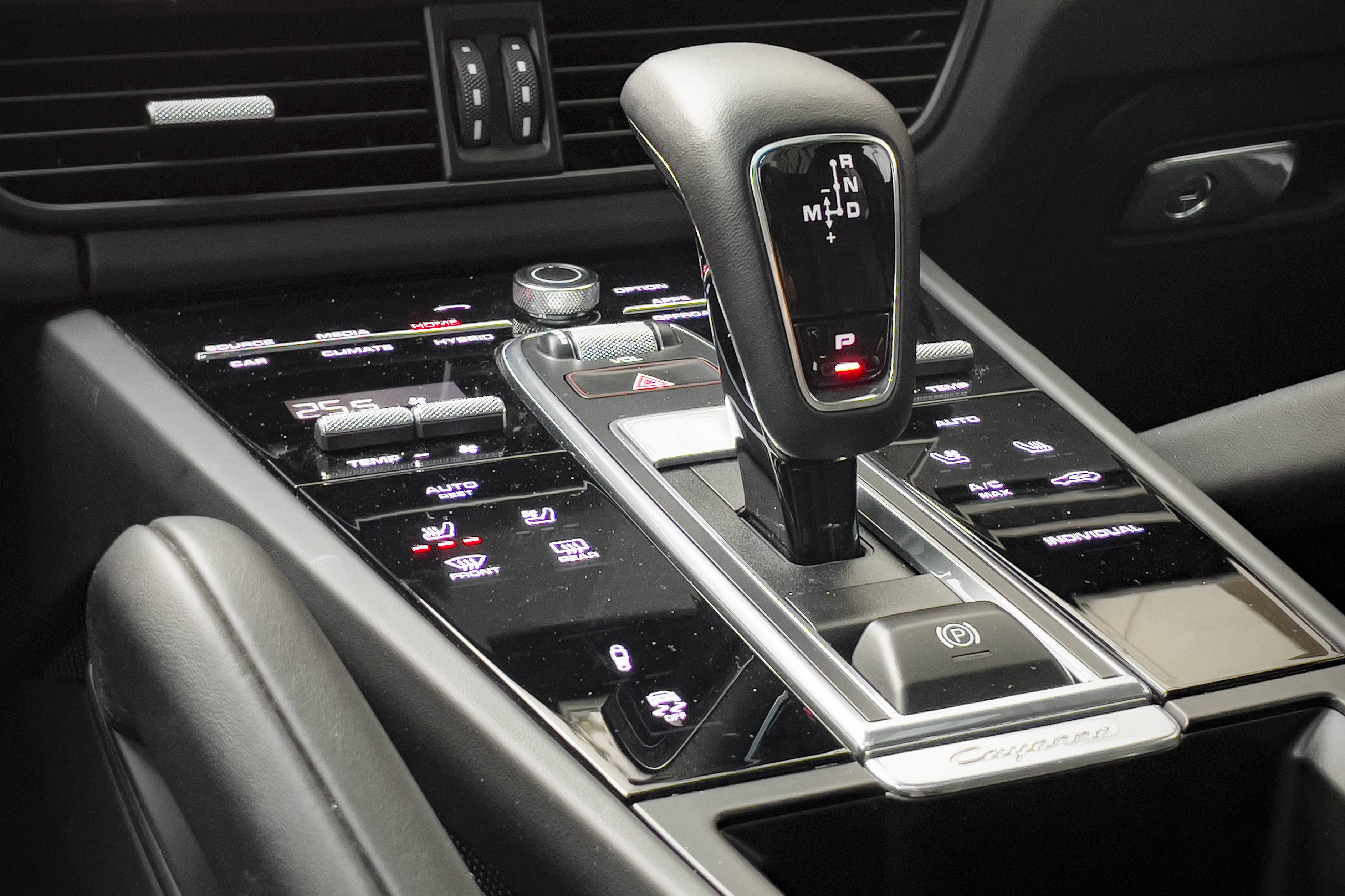 卡宴coupe和e-hybridcoupe外观有区别吗,试驾卡宴coupe2024款