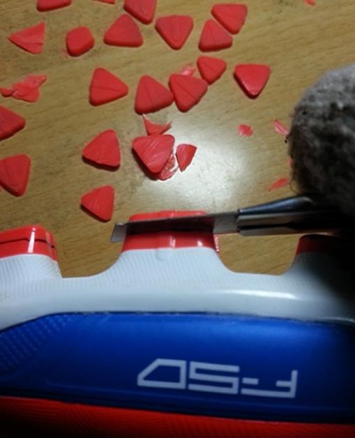 足球鞋磨钉有影响吗,足球鞋磨钉利弊